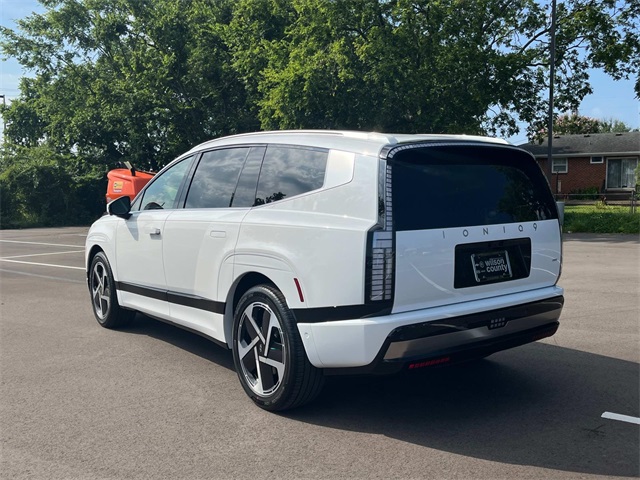 new 2026 Hyundai IONIQ 9 car, priced at $77,372