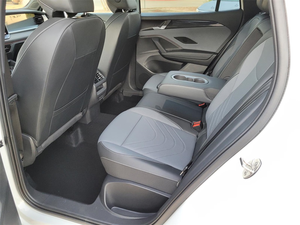 new 2025 Volkswagen Tiguan car, priced at $37,295