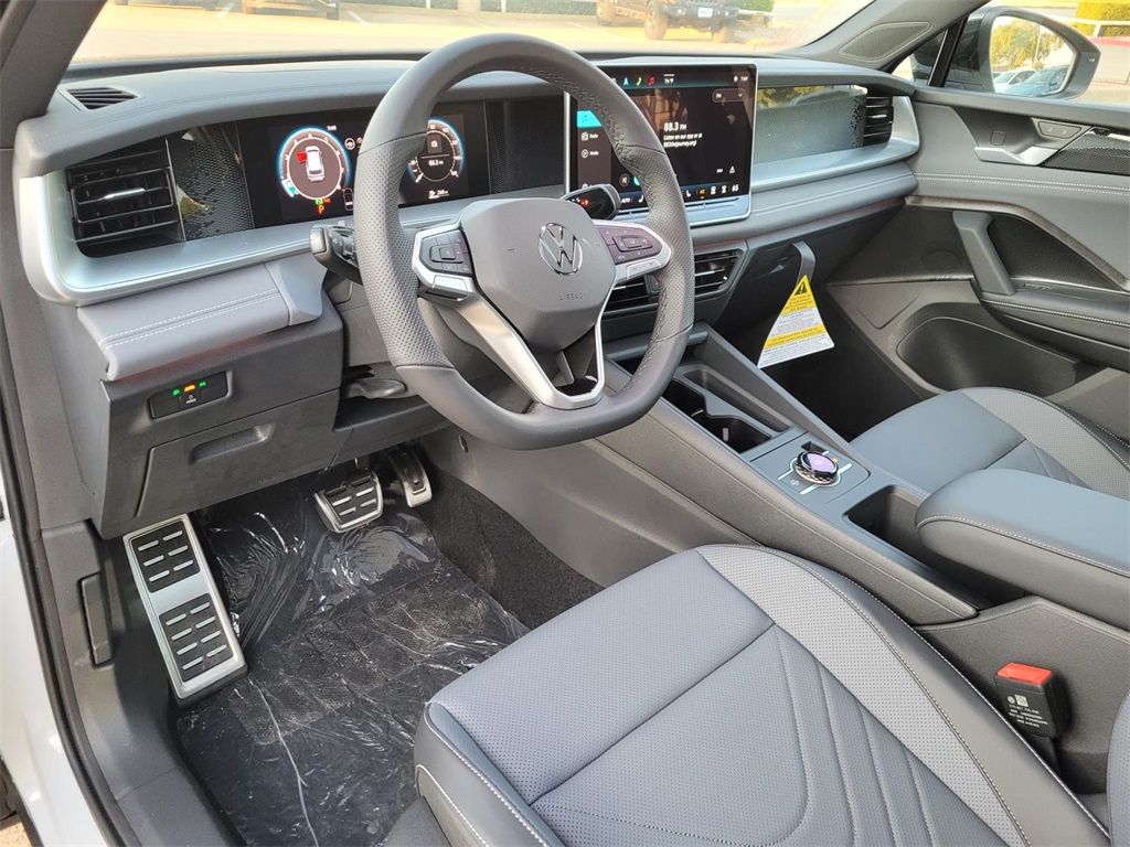 new 2025 Volkswagen Tiguan car, priced at $37,295