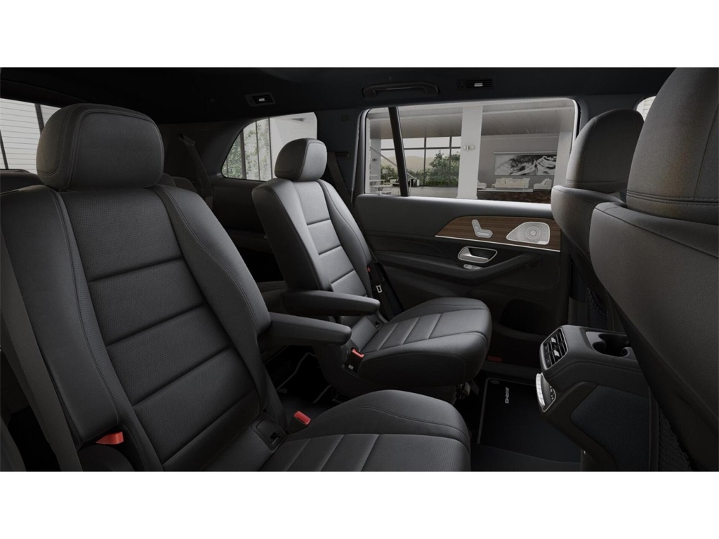 new 2025 Mercedes-Benz GLS car, priced at $95,365