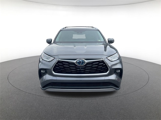 used 2023 Toyota Highlander Hybrid car, priced at $45,811