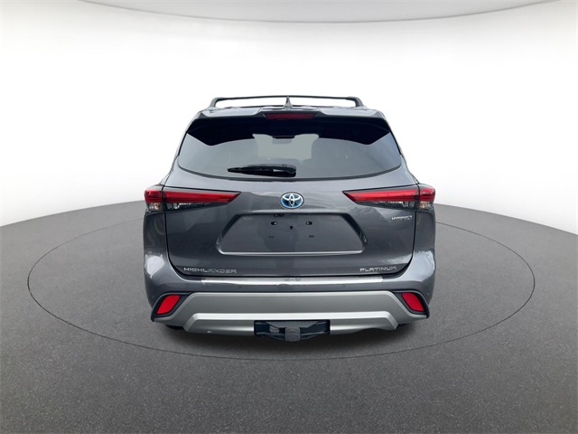 used 2023 Toyota Highlander Hybrid car, priced at $45,811
