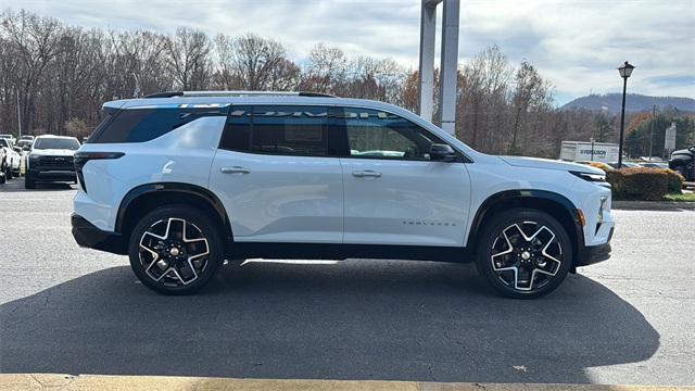 new 2026 Chevrolet Traverse car, priced at $60,415