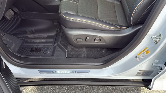 new 2026 Chevrolet Traverse car, priced at $60,415