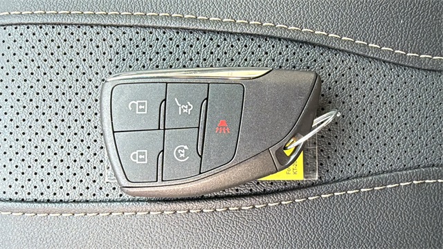 new 2026 Chevrolet Traverse car, priced at $60,415