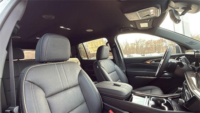 new 2026 Chevrolet Traverse car, priced at $60,415