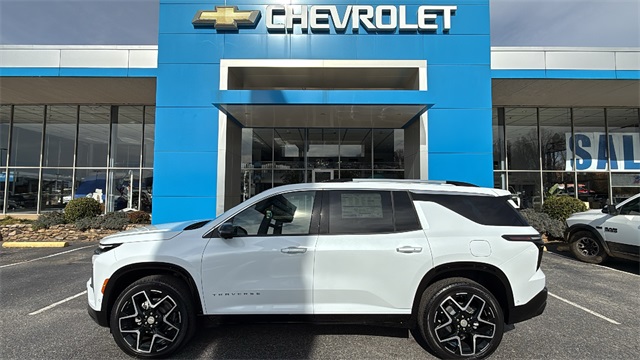 new 2026 Chevrolet Traverse car, priced at $60,415