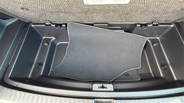 new 2026 Chevrolet Traverse car, priced at $60,415