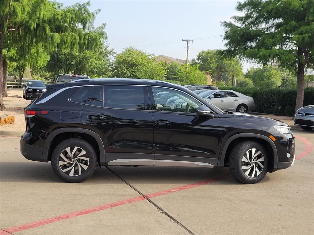 new 2025 Volkswagen Tiguan car, priced at $29,015