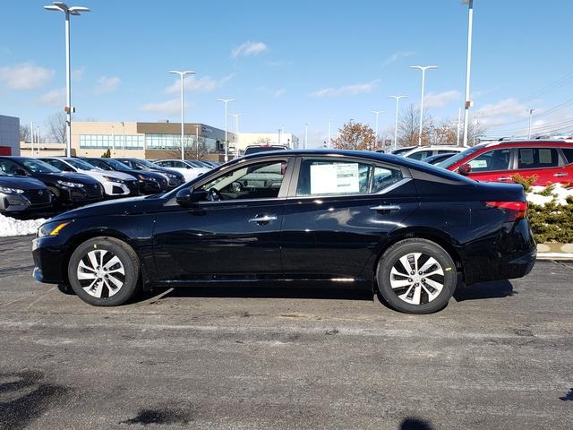 new 2025 Nissan Altima car, priced at $26,079