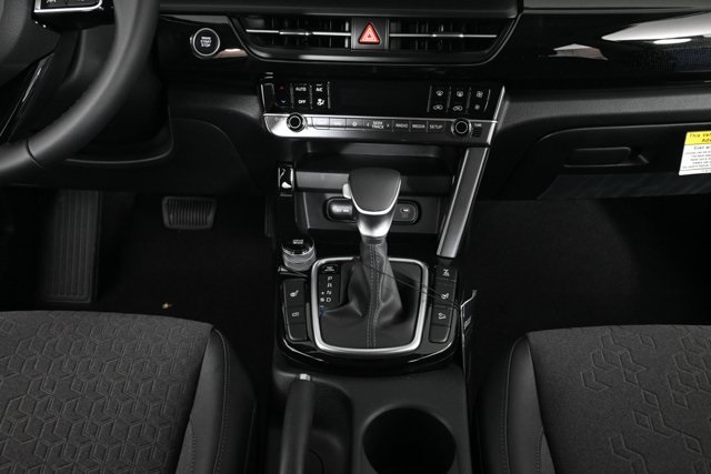 new 2025 Kia Seltos car, priced at $28,890