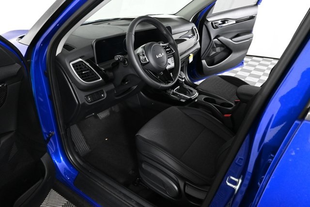 new 2025 Kia Seltos car, priced at $28,890