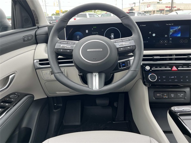 new 2025 Hyundai Tucson Hybrid car, priced at $40,557