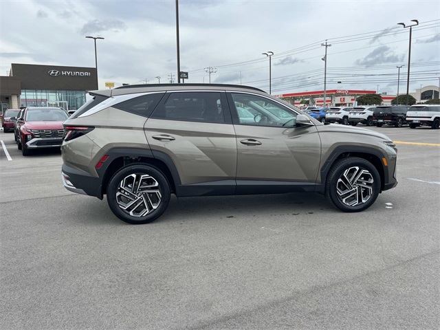 new 2025 Hyundai Tucson Hybrid car, priced at $40,557