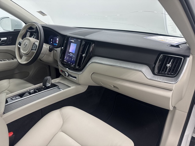 used 2023 Volvo XC60 car, priced at $28,778