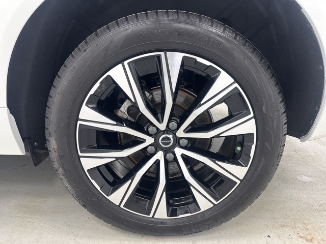 used 2023 Volvo XC60 car, priced at $28,778