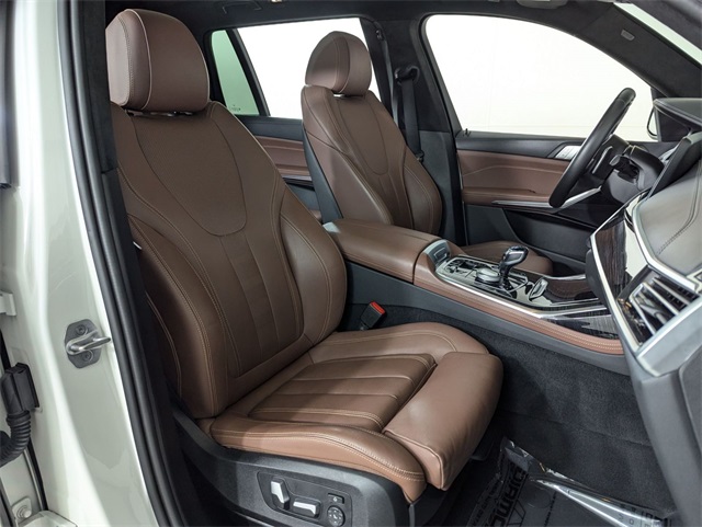 used 2022 BMW X7 car, priced at $59,621