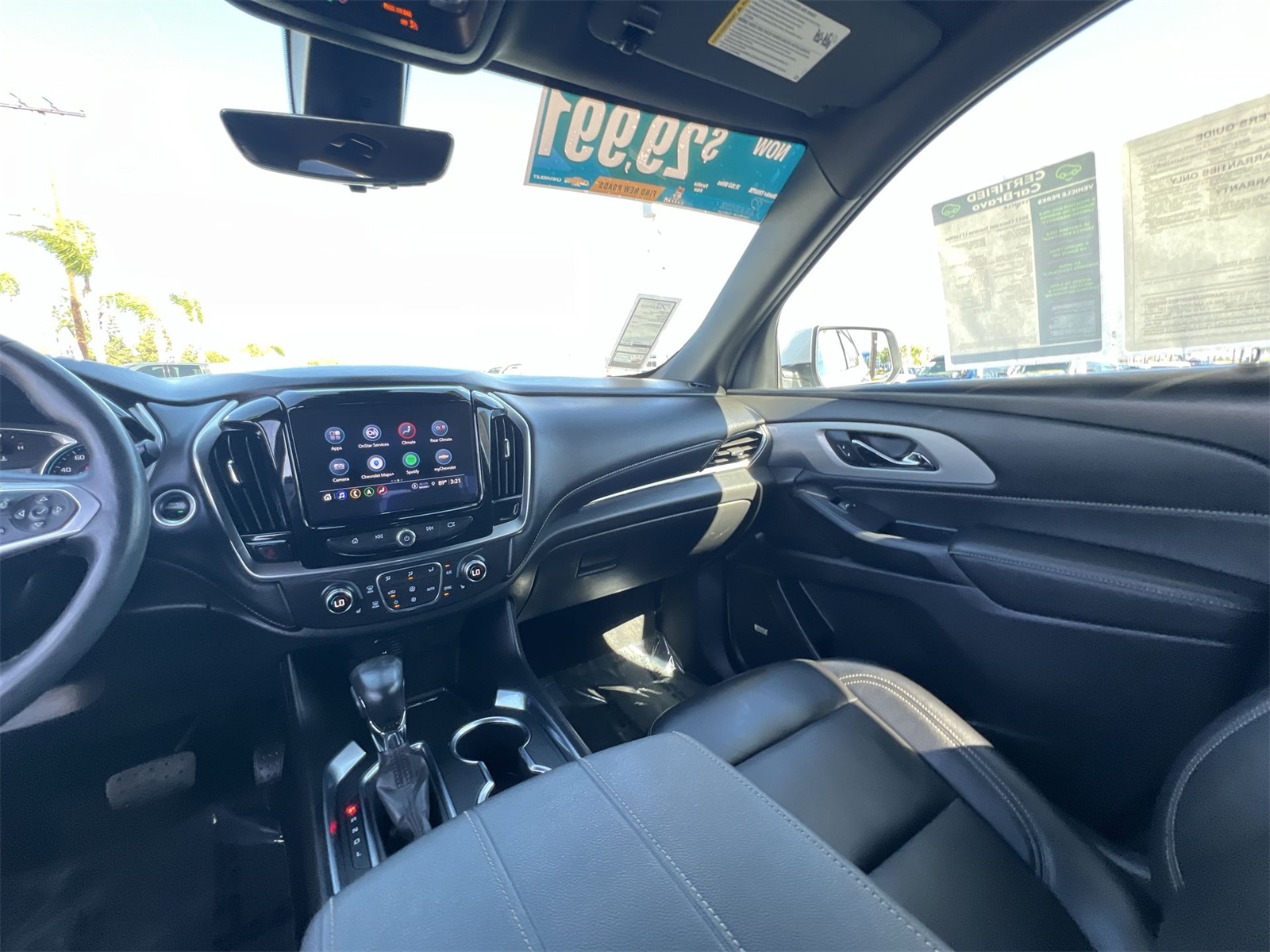 used 2022 Chevrolet Traverse car, priced at $24,995