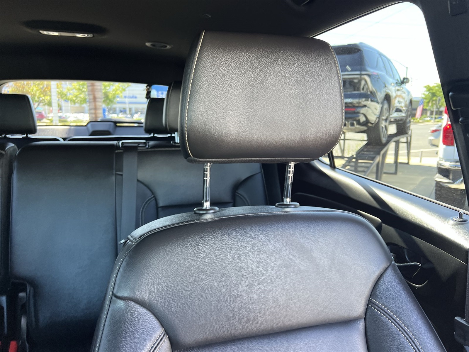 used 2022 Chevrolet Traverse car, priced at $24,995
