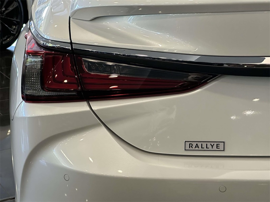 new 2025 Lexus ES car, priced at $51,344