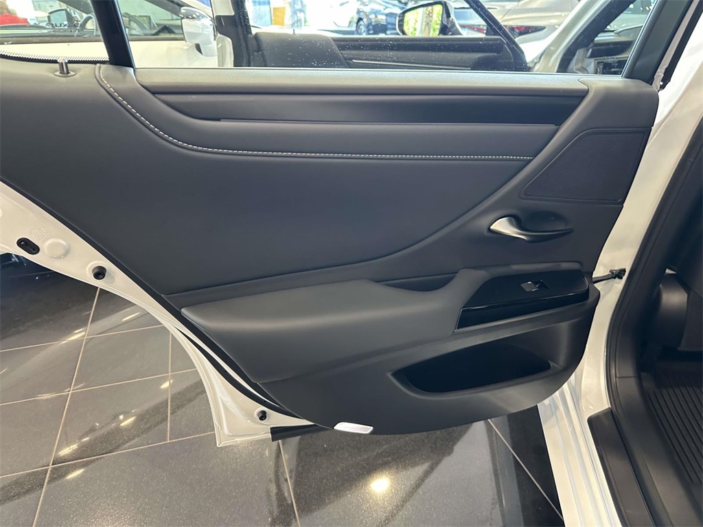 new 2025 Lexus ES car, priced at $51,344