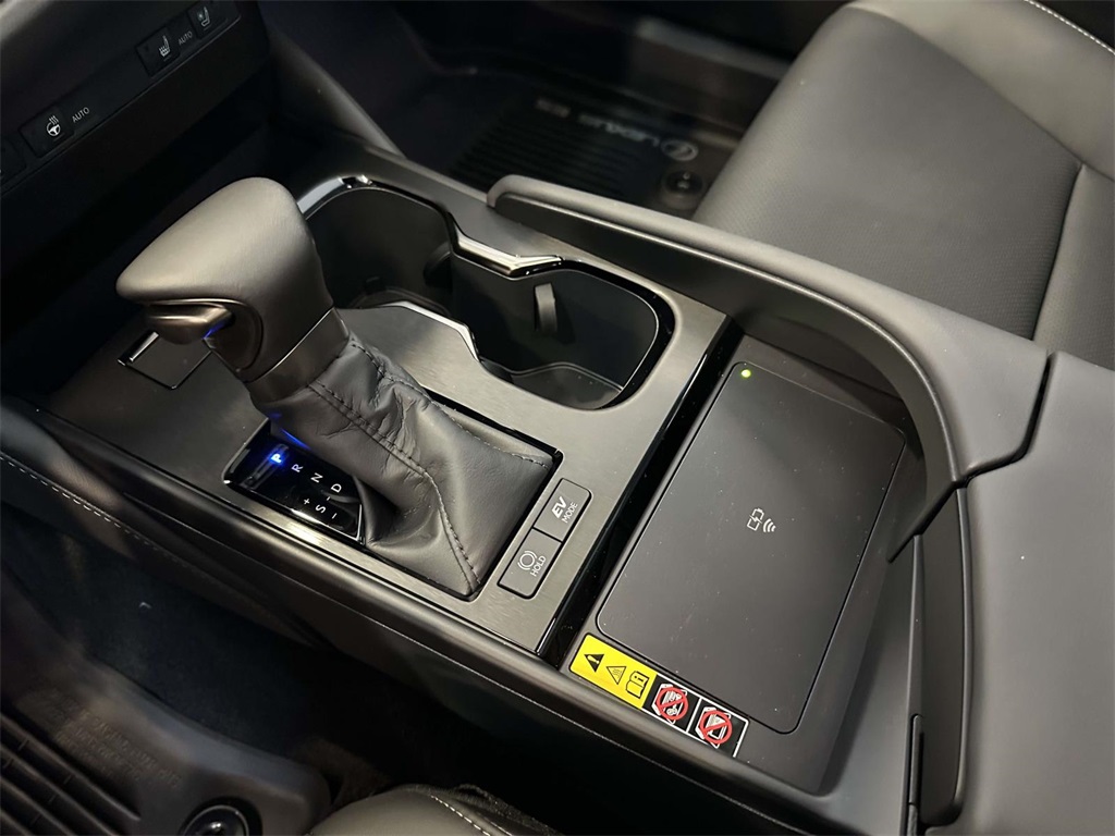 new 2025 Lexus ES car, priced at $51,344