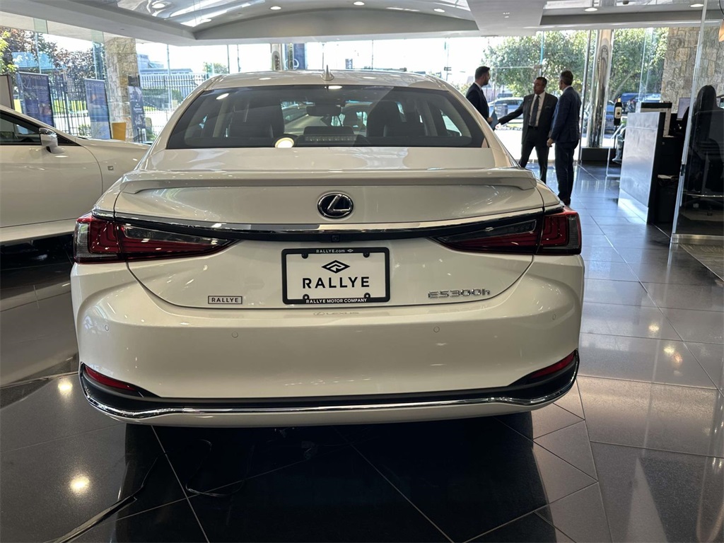 new 2025 Lexus ES car, priced at $51,344