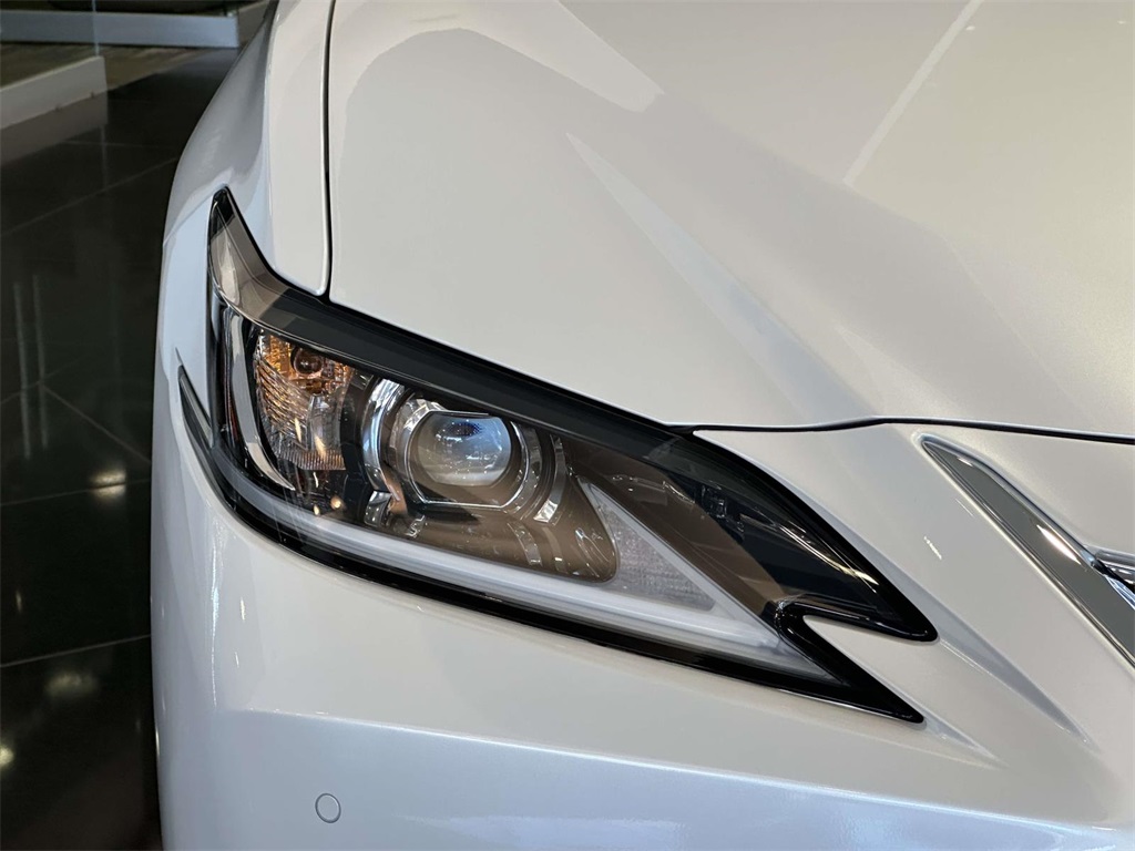 new 2025 Lexus ES car, priced at $51,344