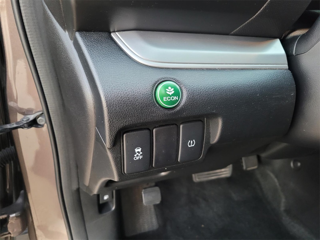 used 2016 Honda CR-V car, priced at $14,476