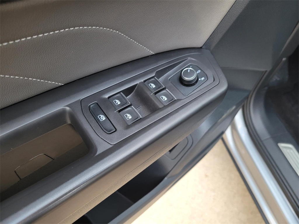 used 2022 Volkswagen Atlas Cross Sport car, priced at $25,383