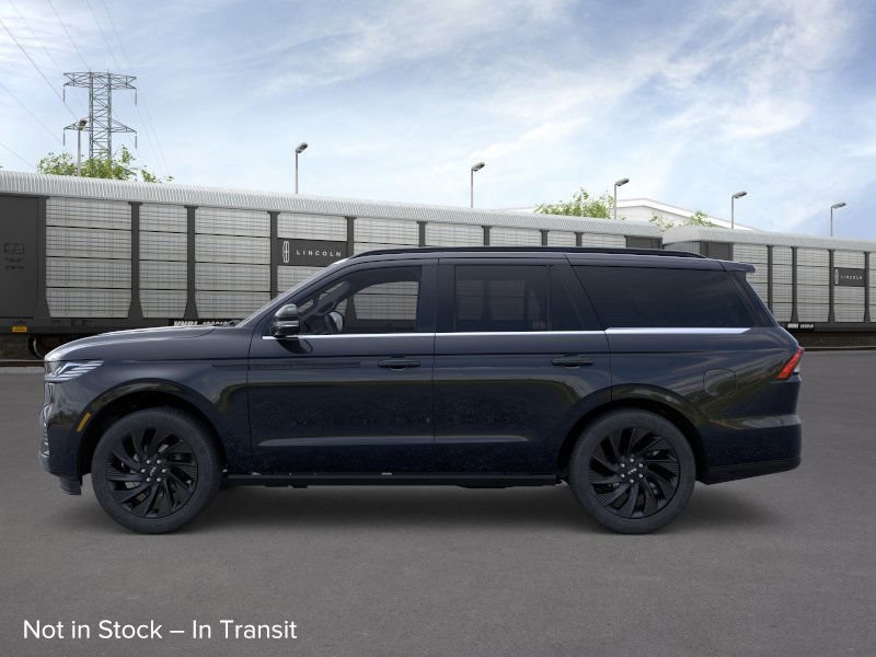 new 2025 Lincoln Navigator car, priced at $109,190