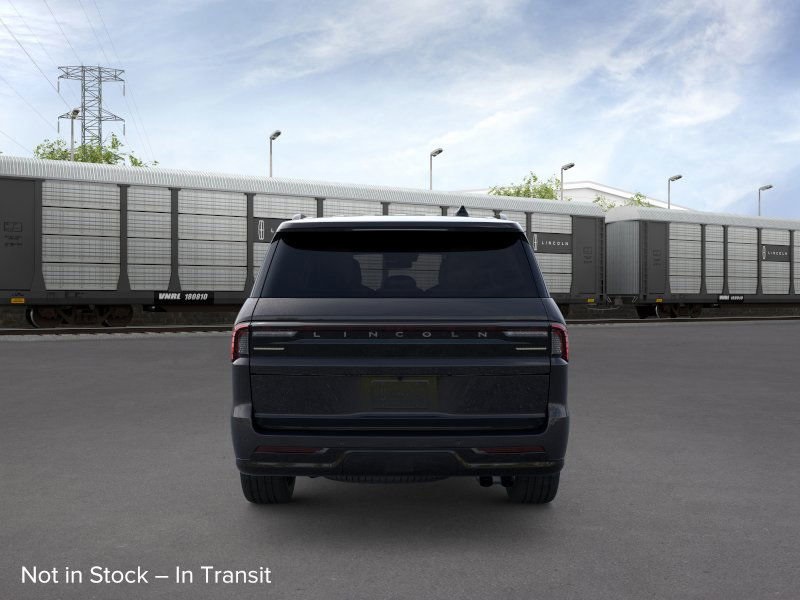 new 2025 Lincoln Navigator car, priced at $109,190