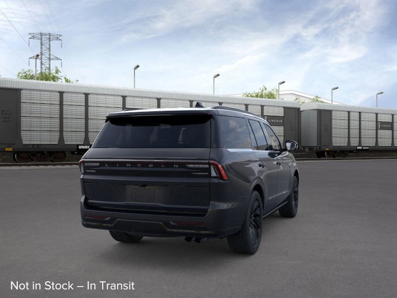 new 2025 Lincoln Navigator car, priced at $109,190