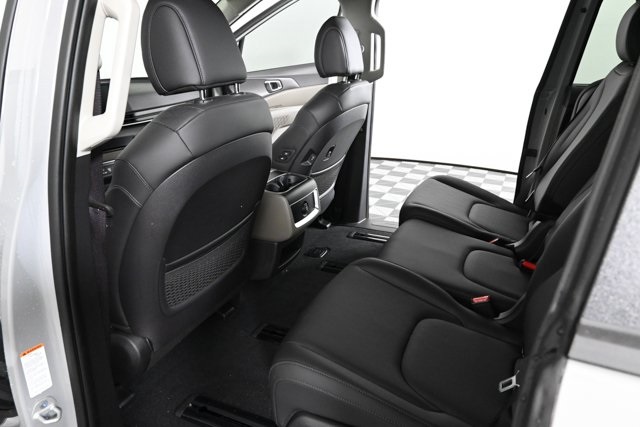new 2025 Kia Carnival car, priced at $41,294