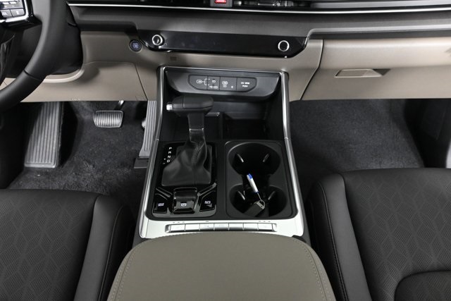 new 2025 Kia Carnival car, priced at $41,294