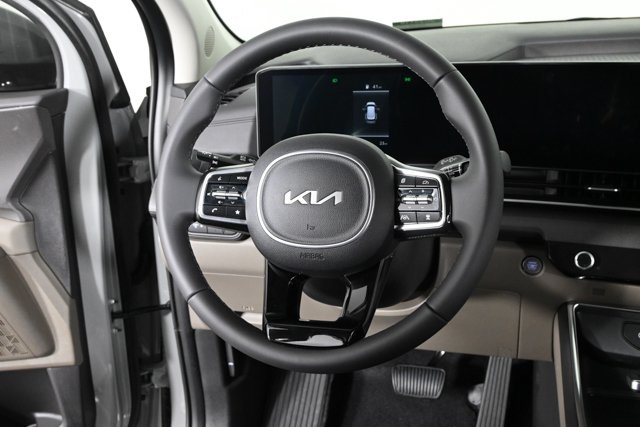 new 2025 Kia Carnival car, priced at $41,294