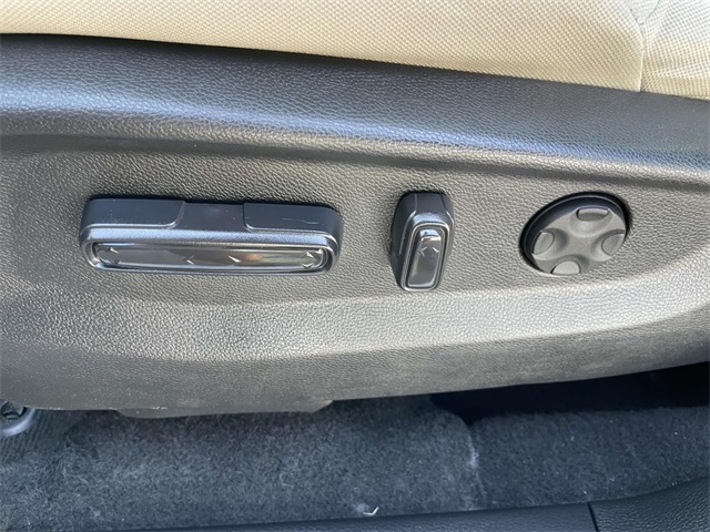 used 2022 Honda CR-V car, priced at $23,367