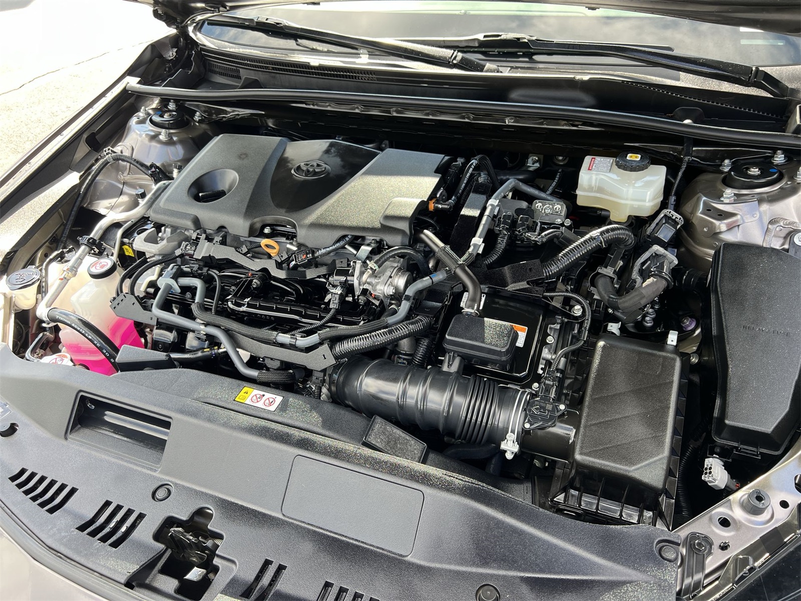 used 2022 Toyota Camry Hybrid car, priced at $29,595