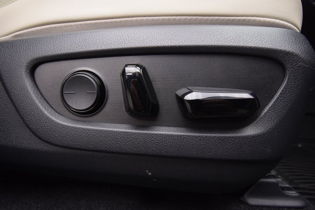 used 2023 Lexus RX car, priced at $51,500