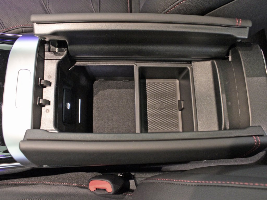 used 2025 Mercedes-Benz GLC car, priced at $71,989