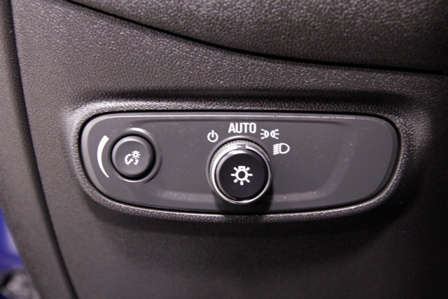 used 2022 Chevrolet Equinox car, priced at $22,570