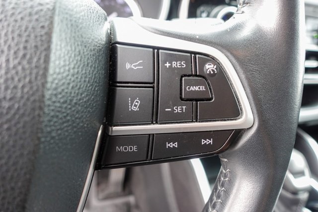 used 2022 Toyota Highlander car, priced at $33,188