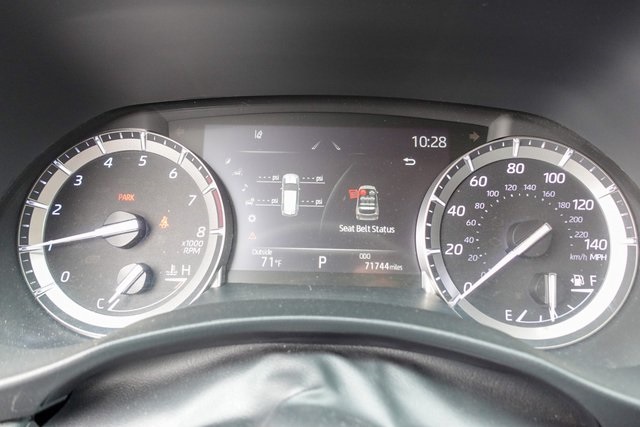 used 2022 Toyota Highlander car, priced at $33,188