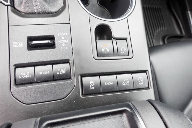 used 2022 Toyota Highlander car, priced at $33,188