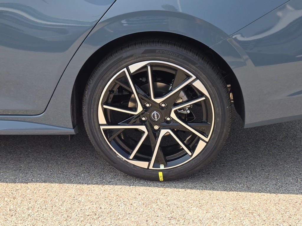 new 2025 Nissan Sentra car, priced at $29,570