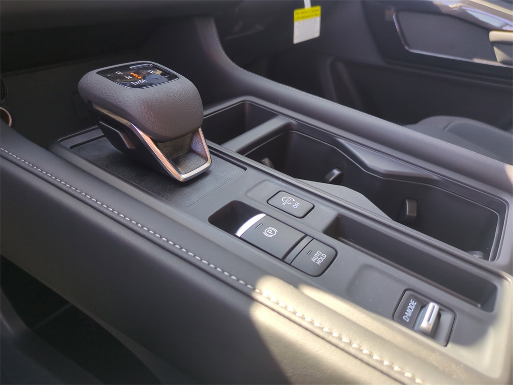 new 2025 Nissan Pathfinder car, priced at $31,475