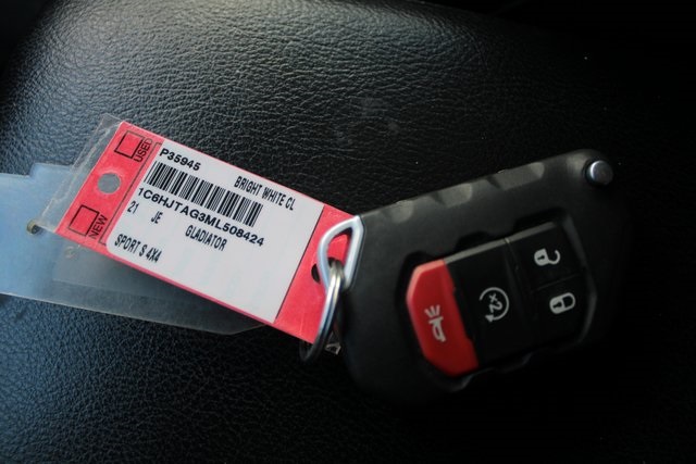 used 2021 Jeep Gladiator car, priced at $31,741