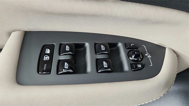 new 2026 Volvo XC90 Plug-In Hybrid car, priced at $81,875