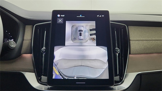new 2026 Volvo XC90 Plug-In Hybrid car, priced at $81,875