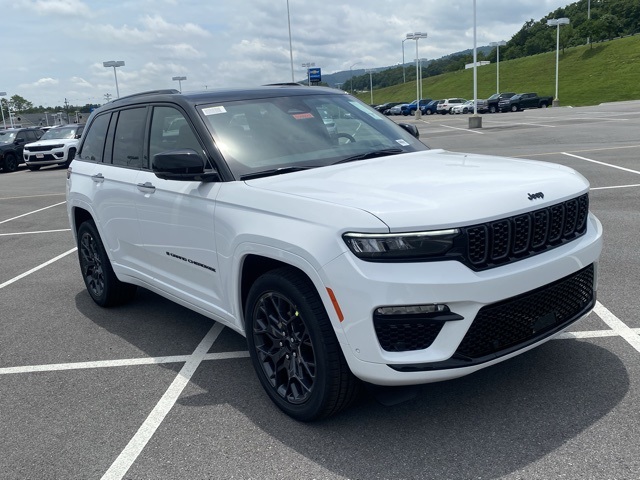 new 2025 Jeep Grand Cherokee car, priced at $59,604